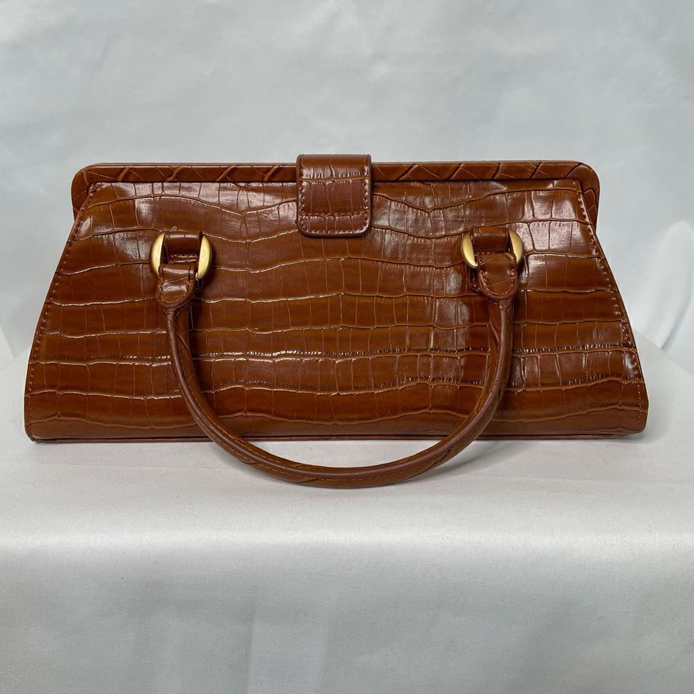 ‎NY&C Alligator Skin Hand Bag - Picture 4 of 6